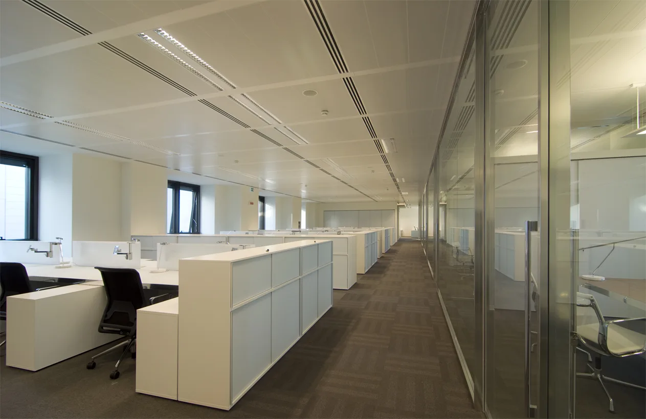 Level 4 detail of the social space furniture with Saarinen tables and designer seating