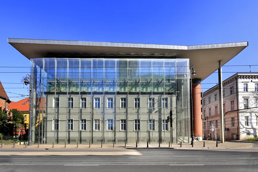 Exterior: professional photograph of Drukarnia Mall showing dual-frontage urban position at the corner of Jagiellonska and Gdanska streets in central Bydgoszcz
