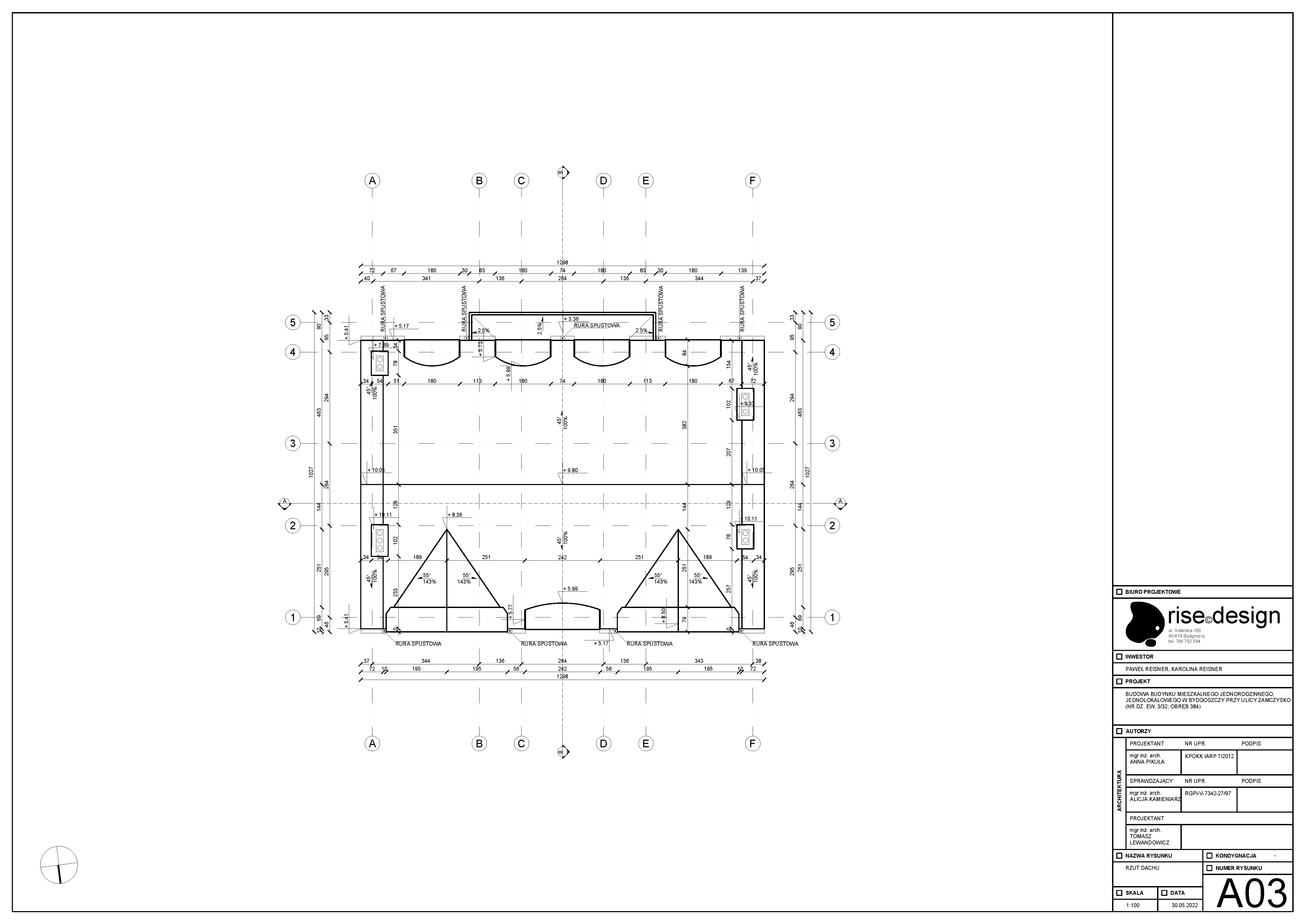 Drawing: first floor plan at 1:100 scale showing master bedroom with en-suite and walk-in wardrobe, two children's bedrooms, shared bathroom, and laundry room